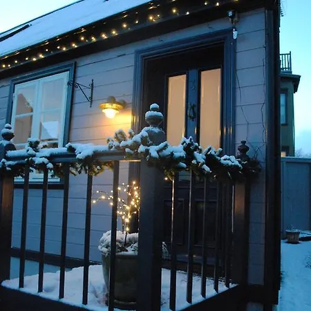 Bed & Breakfast Treasure 3*